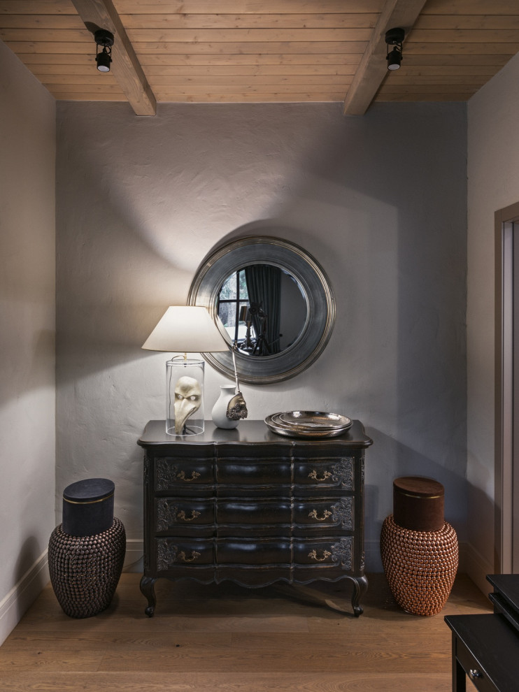 Дом в соснах