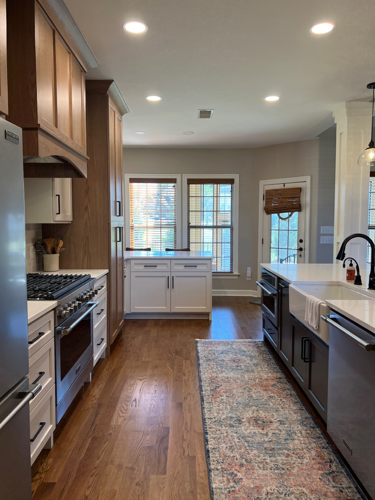 Chic Indian Lake Kitchen