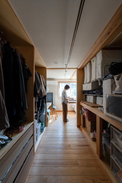 しまだ設計室・太陽と森とハウス minimalistisch-ankleidezimmer