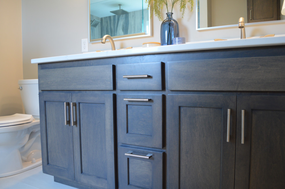 Gleason Farms Owner's Bath with Walk-in Shower