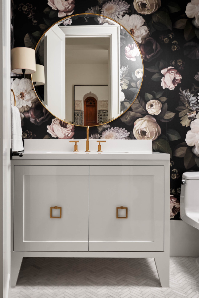 Home design - transitional home design idea in Dallas