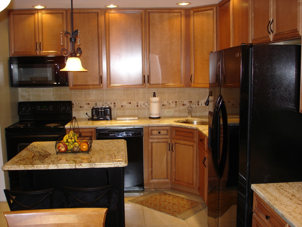 Home design - transitional home design idea in Baltimore