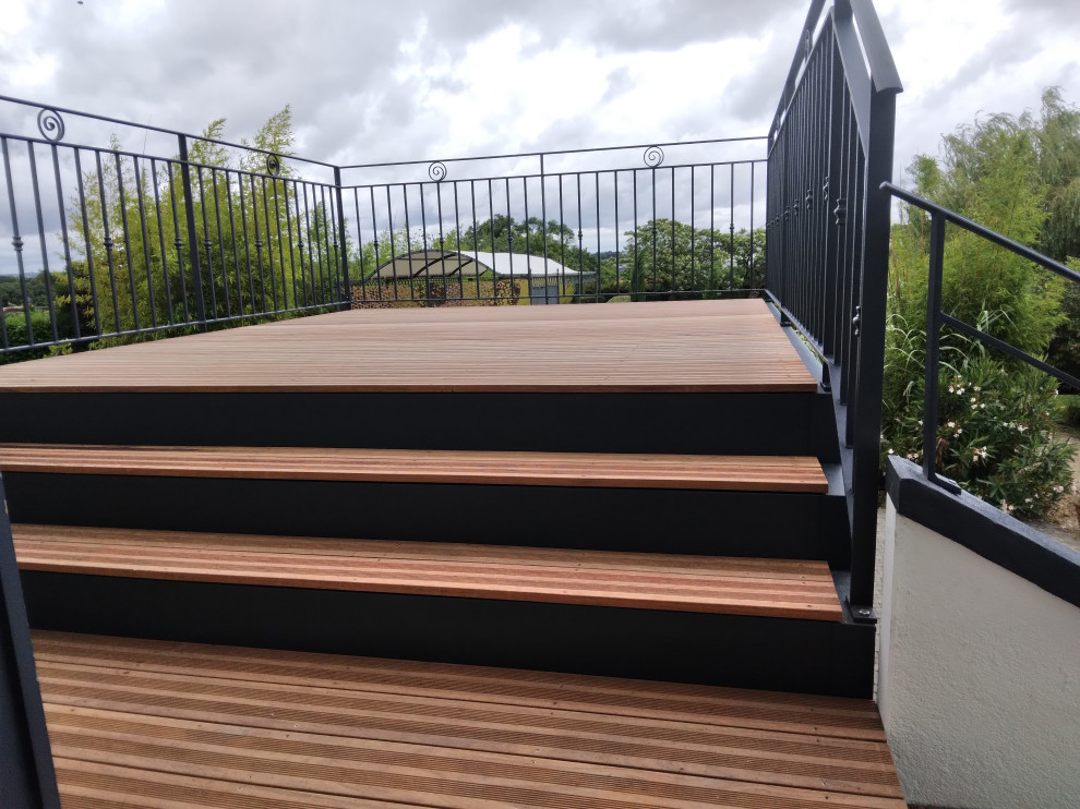 Terrasse sur pilotis Transitional Patio Angers by MA METALLERIE — free download