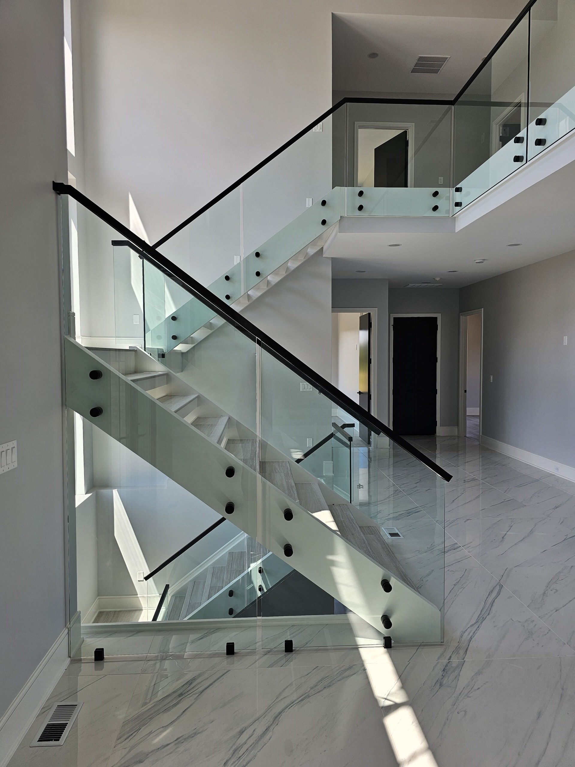 125_Modern Open Rise Stair with Glass Balustrade, Aldie, VA 20105