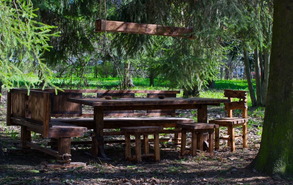 Мебель для загородного дома из массива