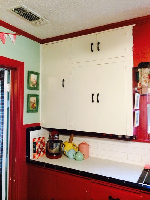 Do you have cream-colored kitchen cabinets?