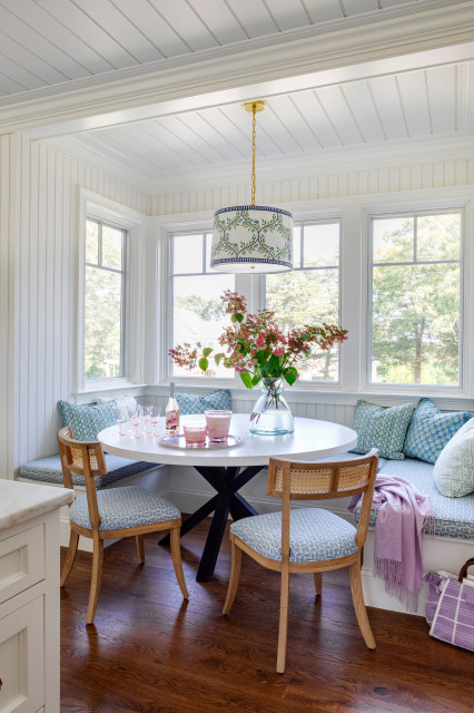 Chappy coastal-dining-room