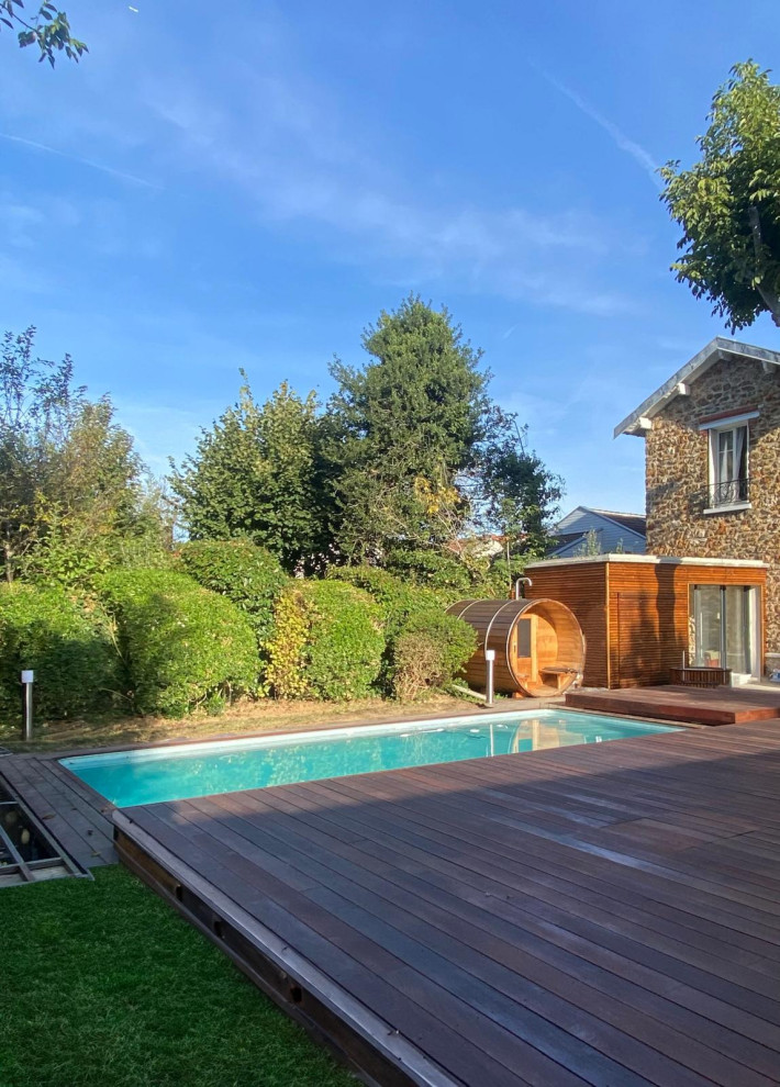 Espace bien-être avec piscine et spa à Clamart