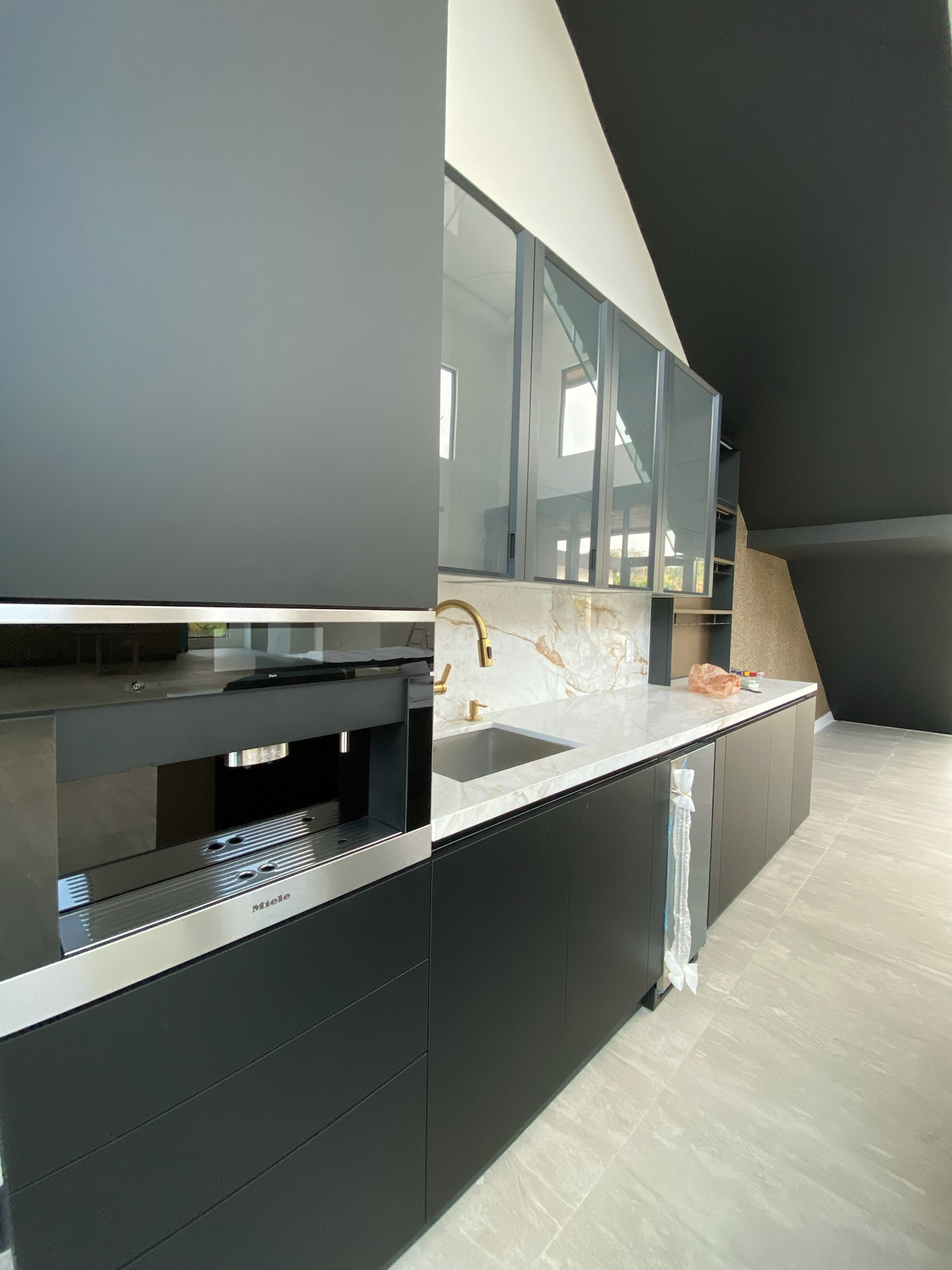 SW Modern - Kitchen