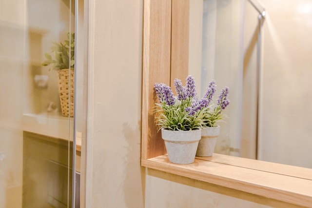VIVIENDA EN SABADELL contemporary-bathroom