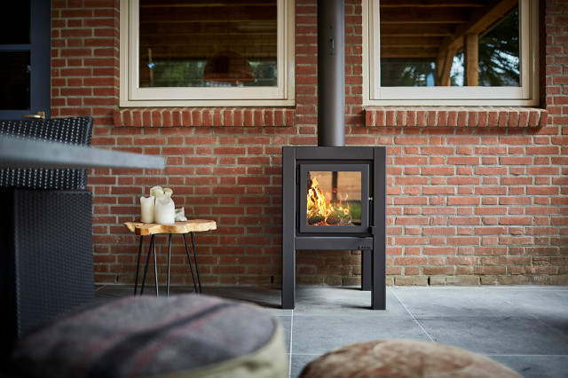 RB73 Quaruba Outdoor Fires contemporary-terrace