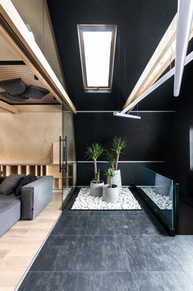 Две стороны одной мансарды