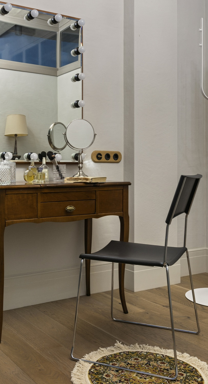 Дом в соснах