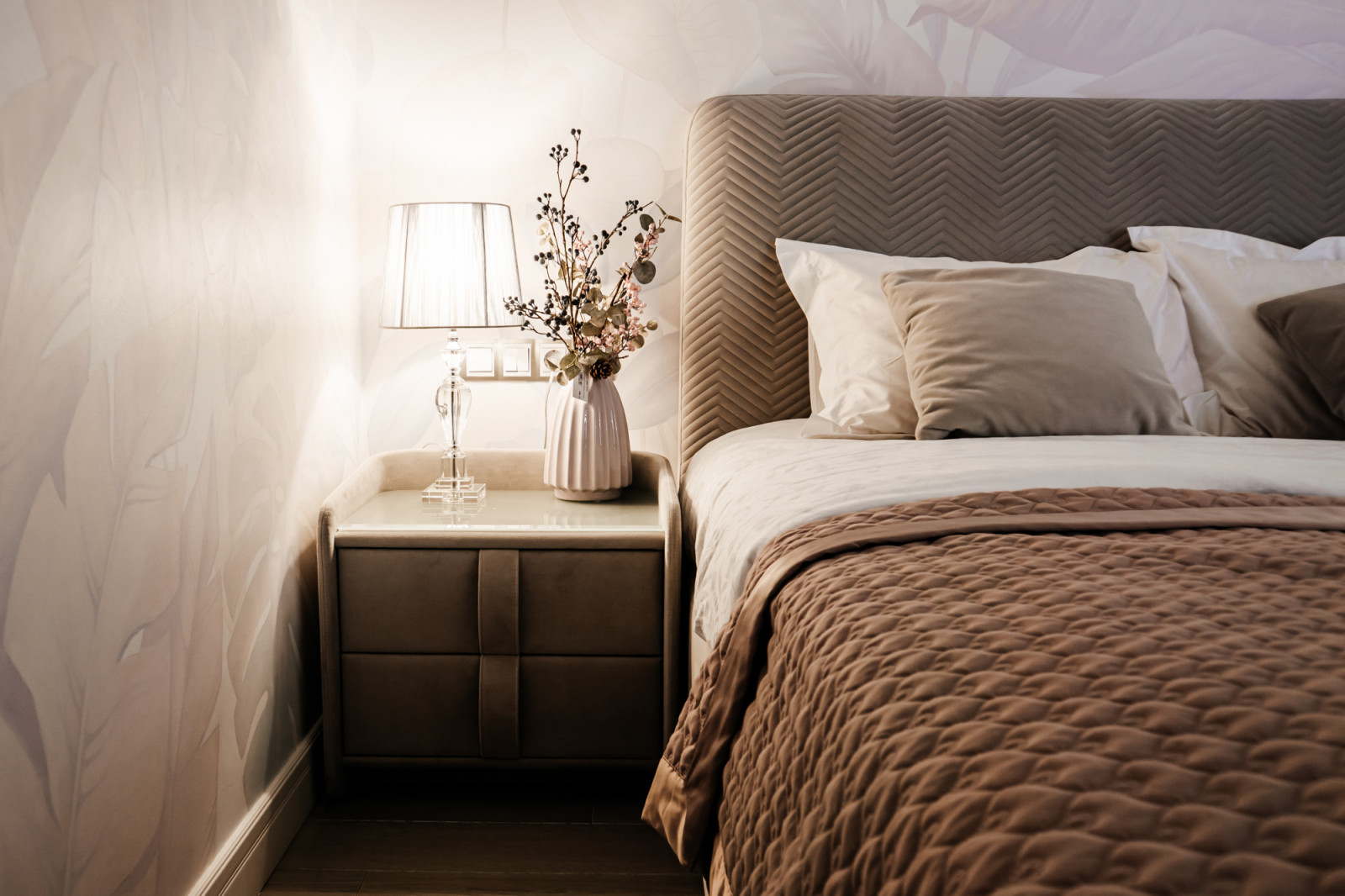 Неоклассика в нюдовых тонах