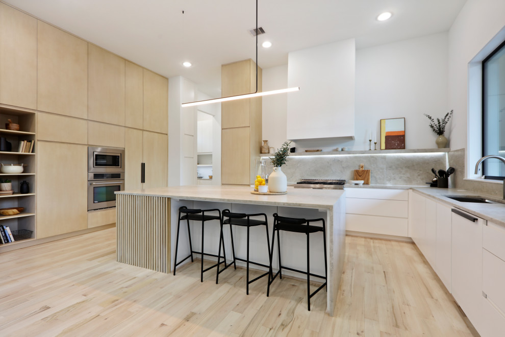 Design ideas for a contemporary kitchen in Houston.