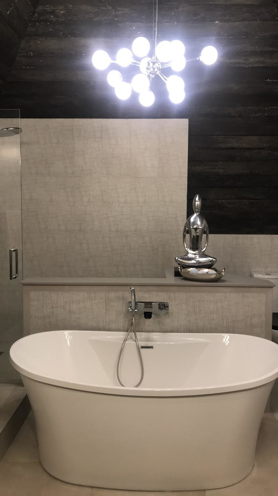 Example of a transitional home design design in Boston