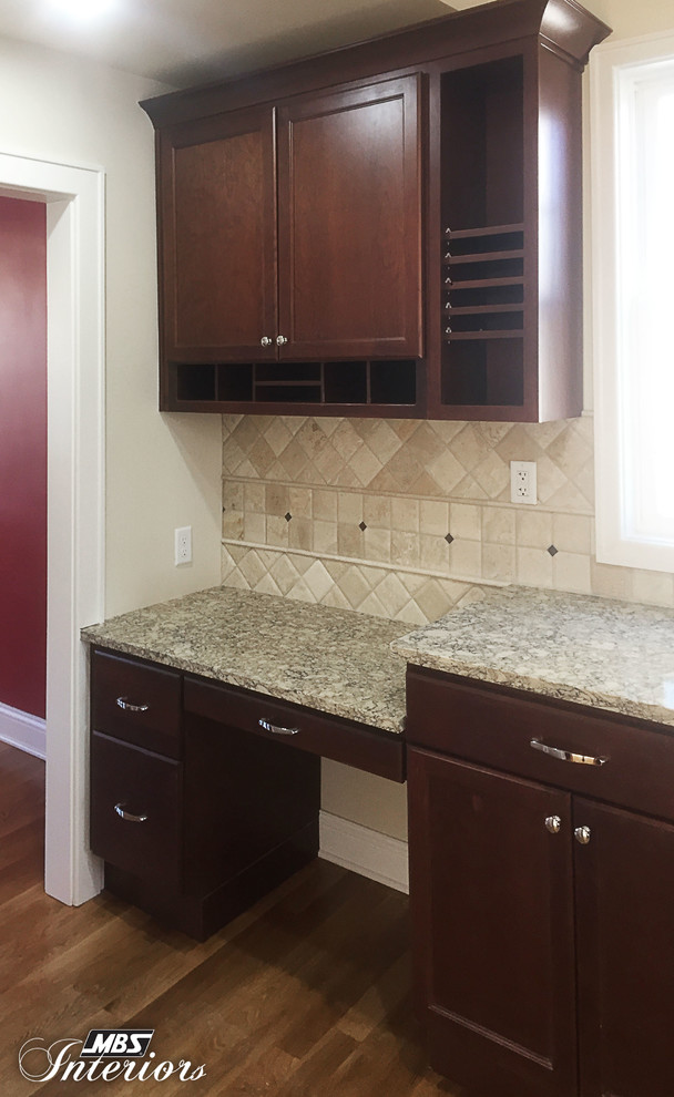 Eat-in kitchen - large transitional medium tone wood floor eat-in kitchen idea in Cincinnati with an undermount sink, recessed-panel cabinets, dark wood cabinets, quartz countertops, beige backsplash, stone tile backsplash, stainless steel appliances and an island
