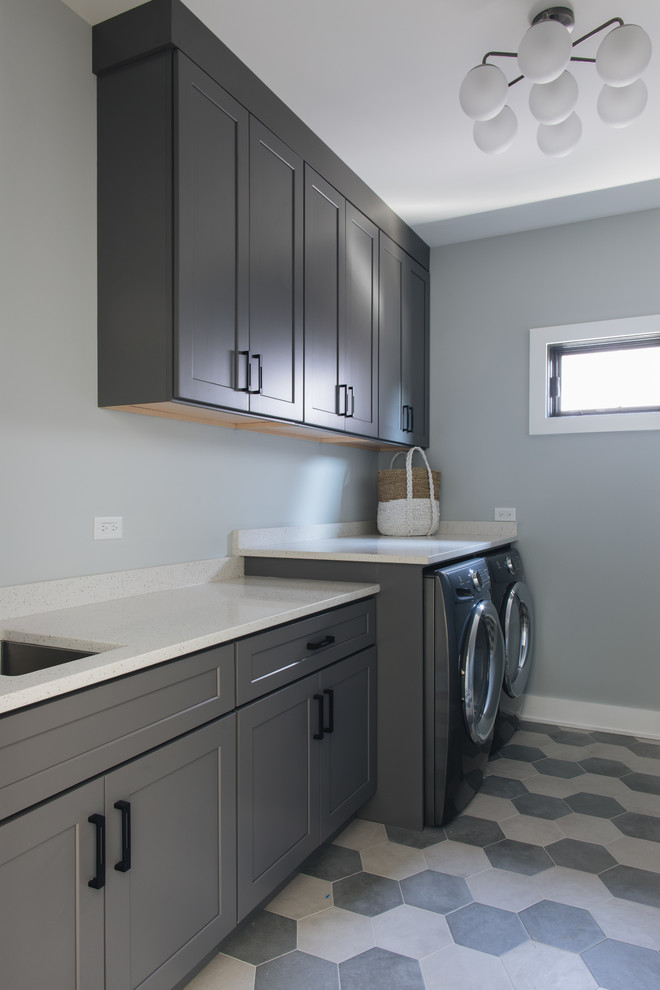 This is an example of a laundry room in Chicago.
