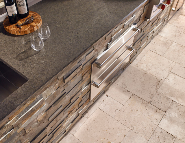 Rustic Gold contemporaneo-patio
