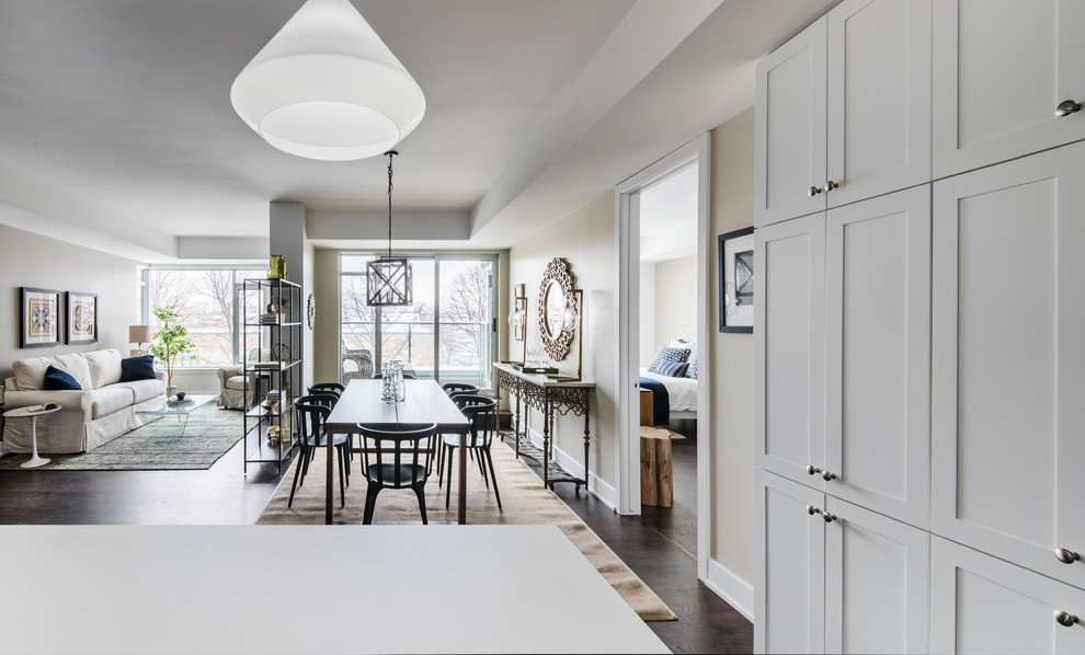 Inspiration for a transitional home design remodel in Ottawa