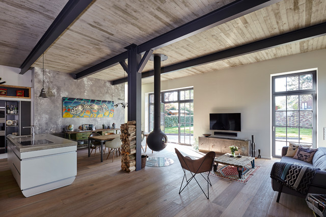 Haus I. industrial-living-room