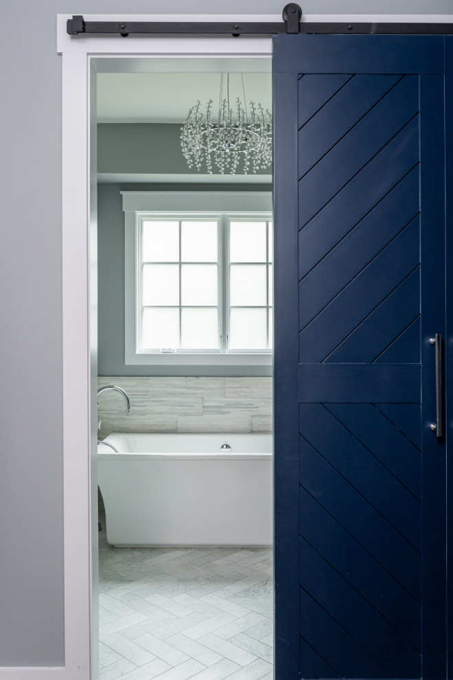 Bathroom - transitional bathroom idea
