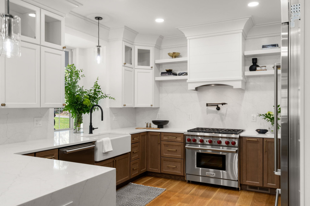 Kitchen - transitional kitchen idea in Boston