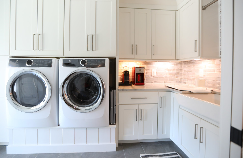 Laundry room - transitional laundry room idea