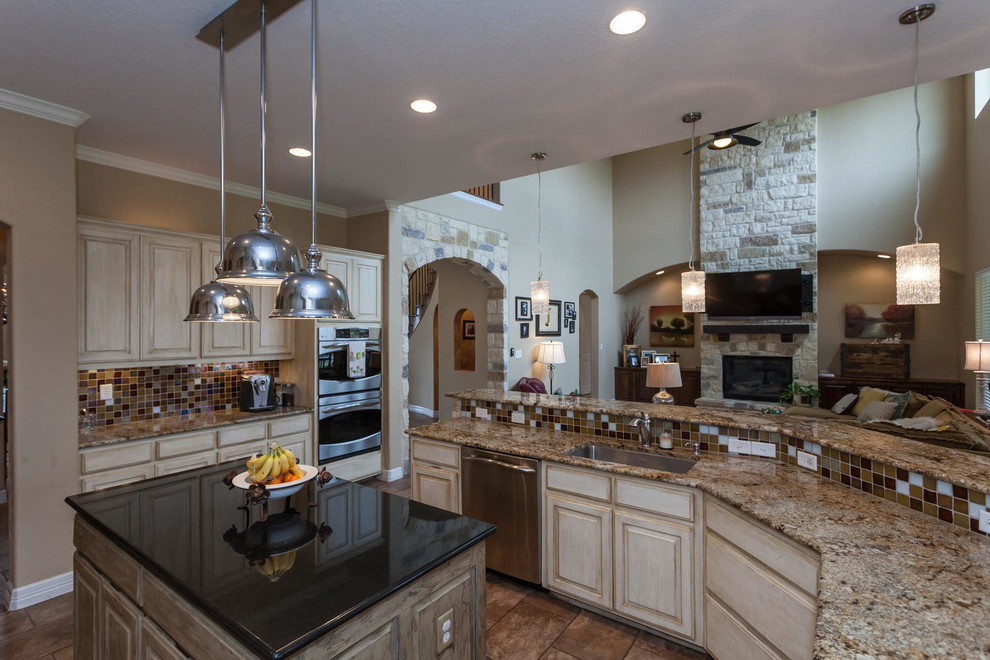 Mountain style kitchen photo in Austin