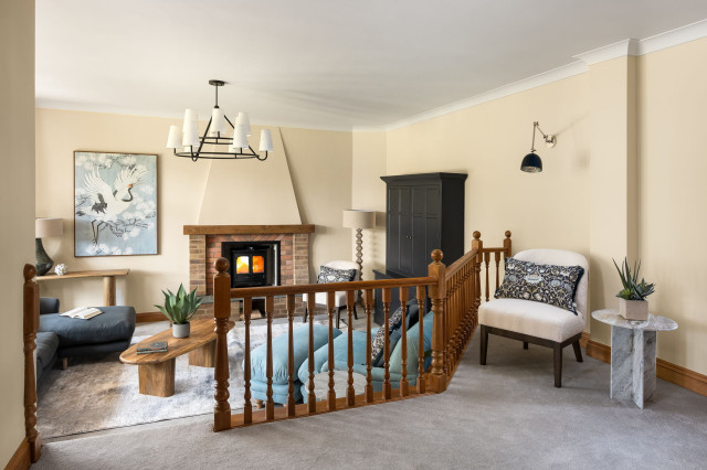 Split Level Family Living Space landstil-dagligstue
