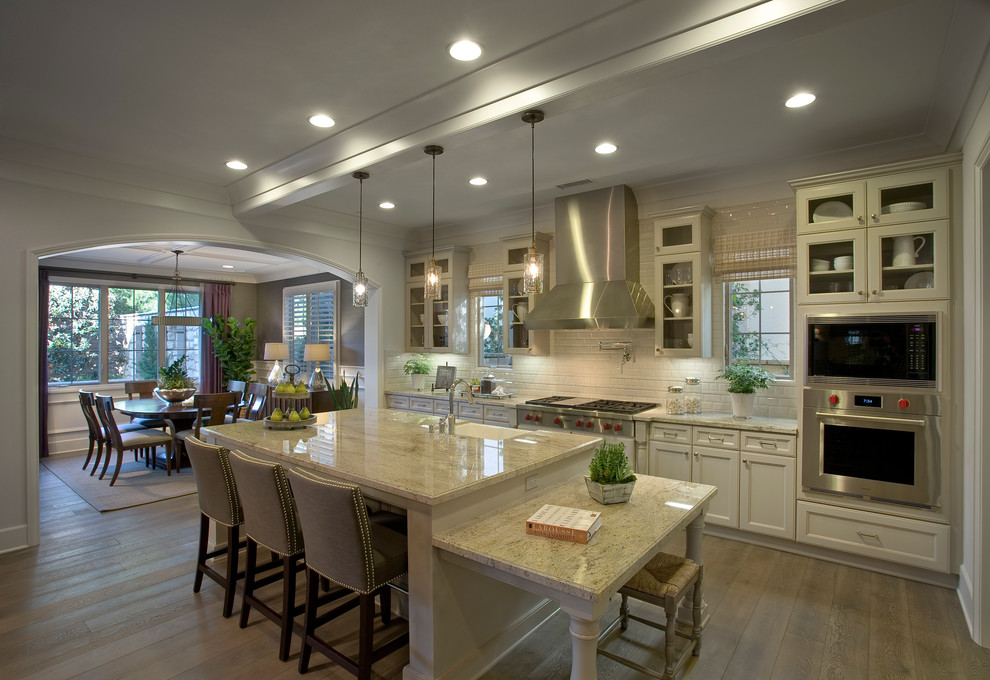 Inspiration for a transitional home design remodel in Orange County
