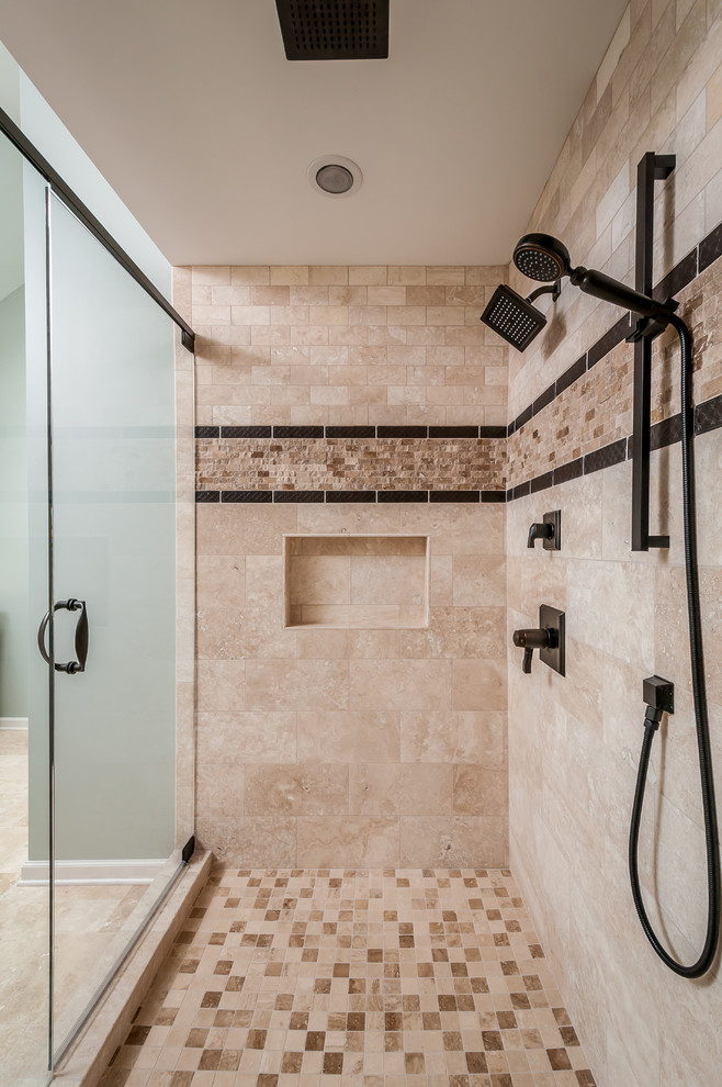 Example of a transitional home design design in Atlanta