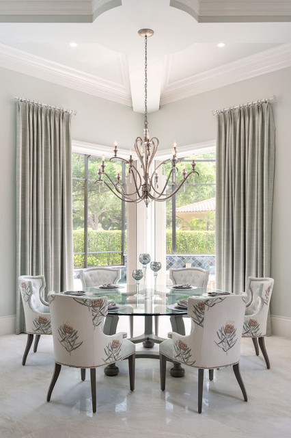 Magical Makeover - Grey Oaks mediterran-esszimmer