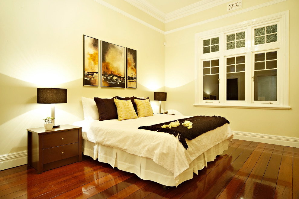This is an example of a traditional bedroom in Perth.