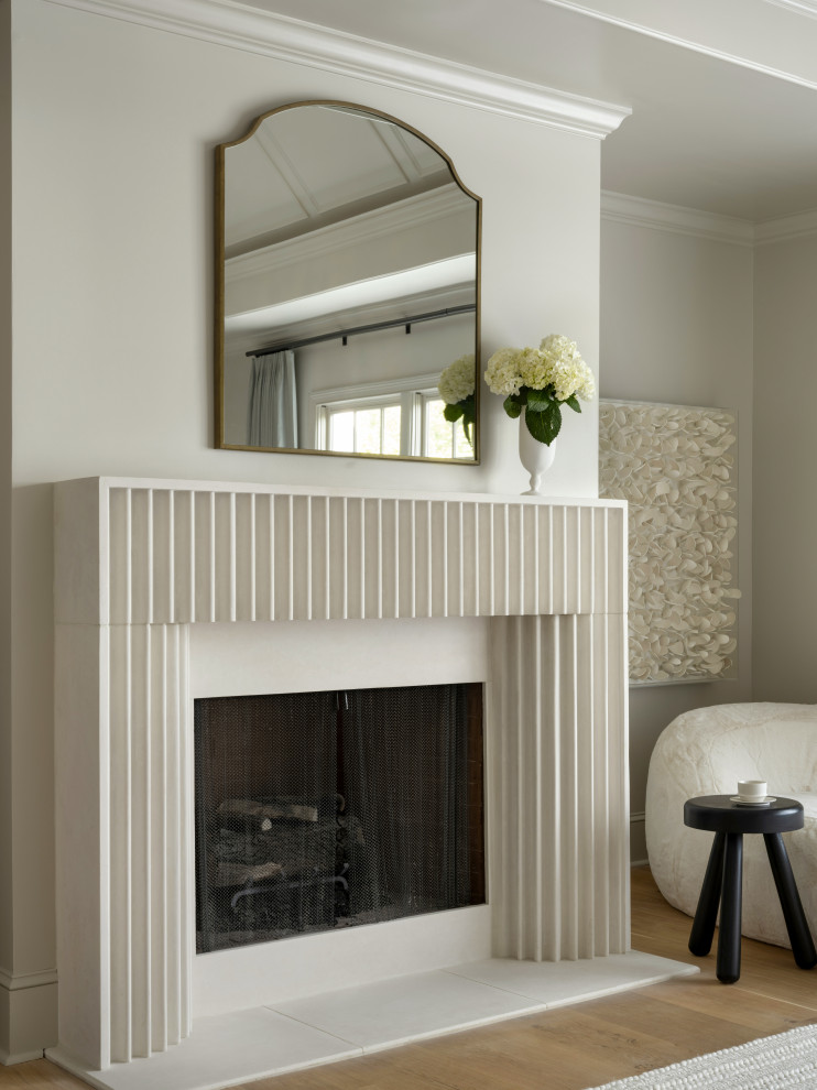 Atlanta Traditional - Elegant home design photo in Atlanta