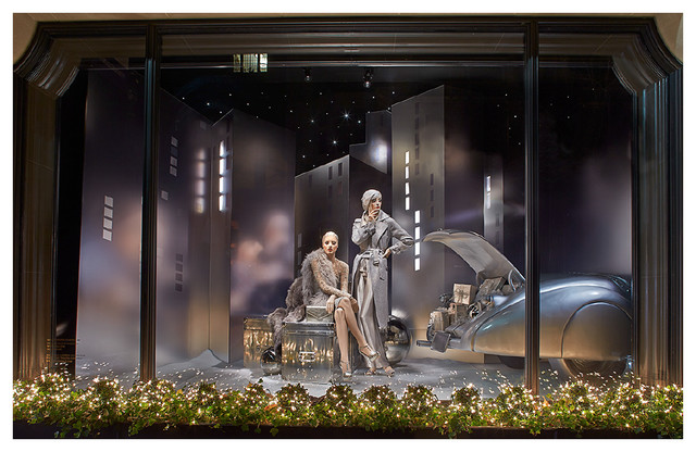 Ralph Lauren Christmas Window - NYC - Midcentury - Miami - by OROA |  European Luxury Furniture | Houzz IE