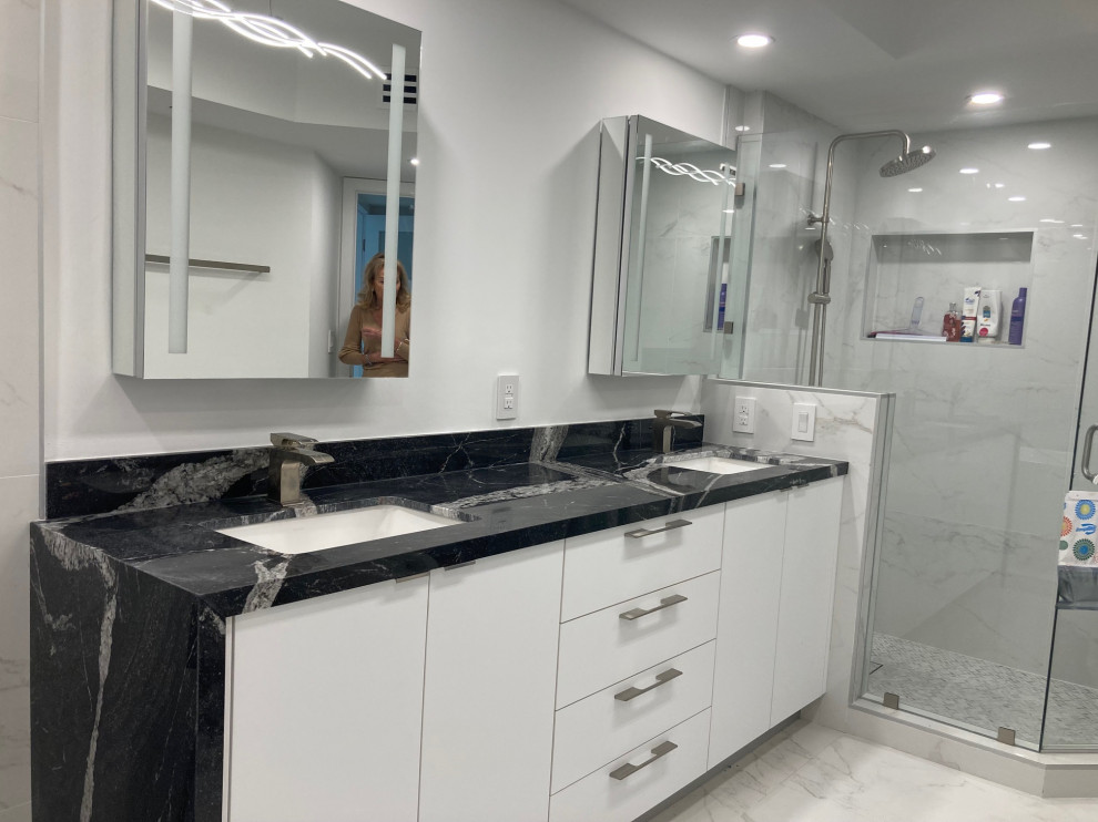 Black & White Condo Renovation