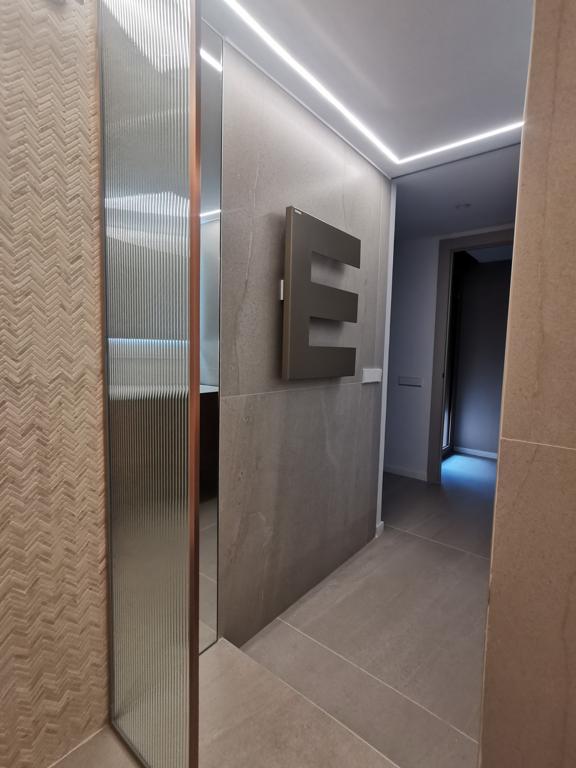 Proyecto de interiorismo y reforma integral ático -Valencia