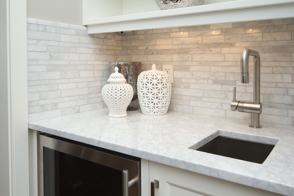 Transitional kitchen photo in Calgary