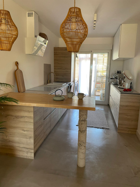 renovation d'une maison de vacances middelhavsstil-koekken