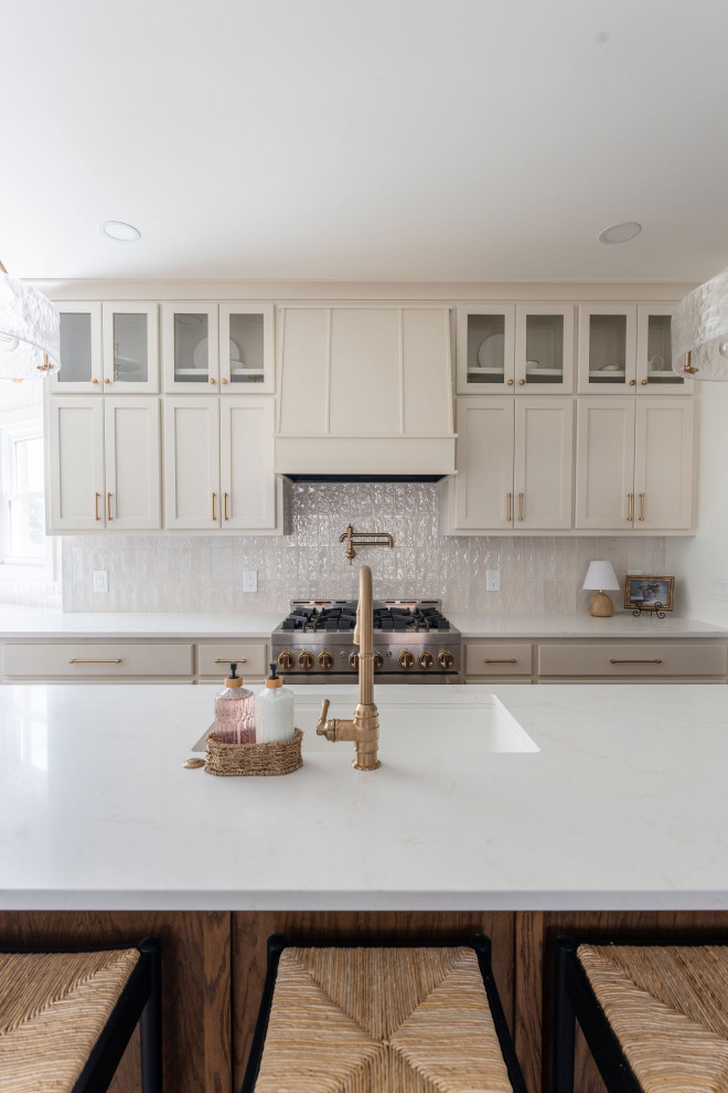 Contemporary Indian Lake Kitchen