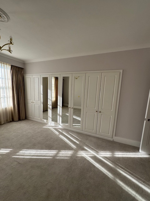 Full refurbishment works of high-end flat (x5 Bedrooms)at high street kensignton