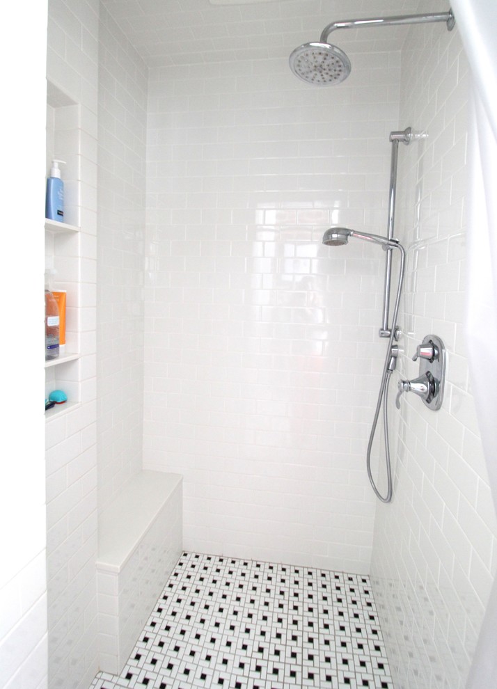 Example of a transitional bathroom design in Omaha