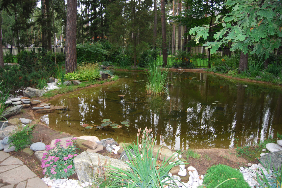 Участок с водоемом в КП "Сосновый бор"