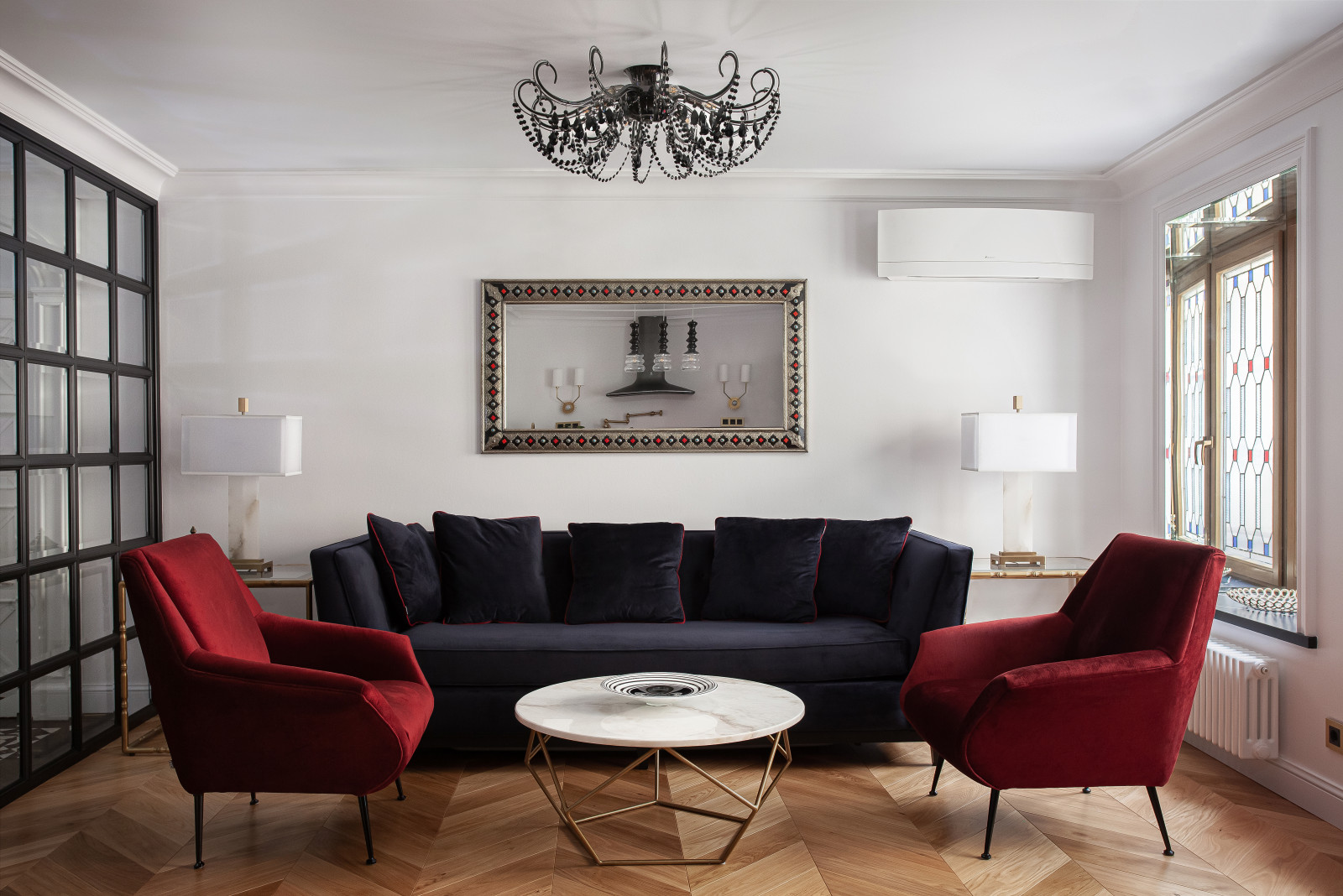 Квартира 64 м.кв. на Спасском пер.