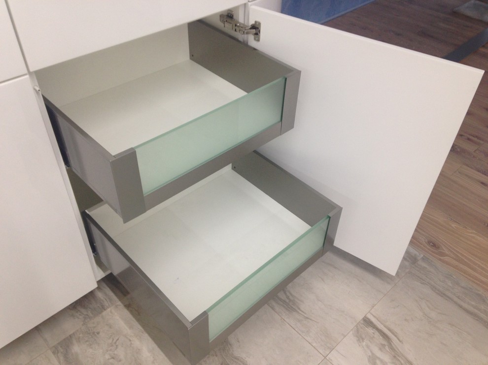 Москва. Ленинский пр-т  д.111. Квартира - студия.