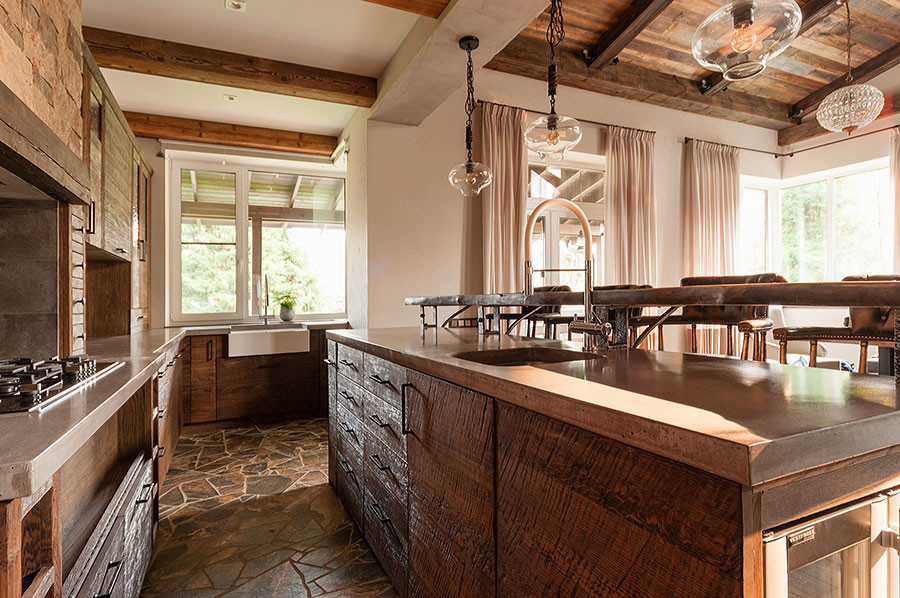 Столешница из массива дерева для кухонного острова Аметис