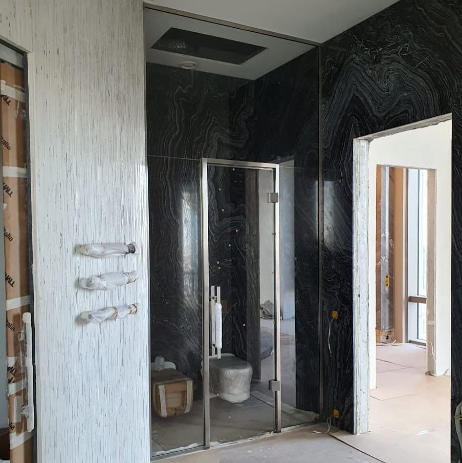 Перегородки высотой 3,6 м, собранные на Mwe_edelstahlmanufaktu