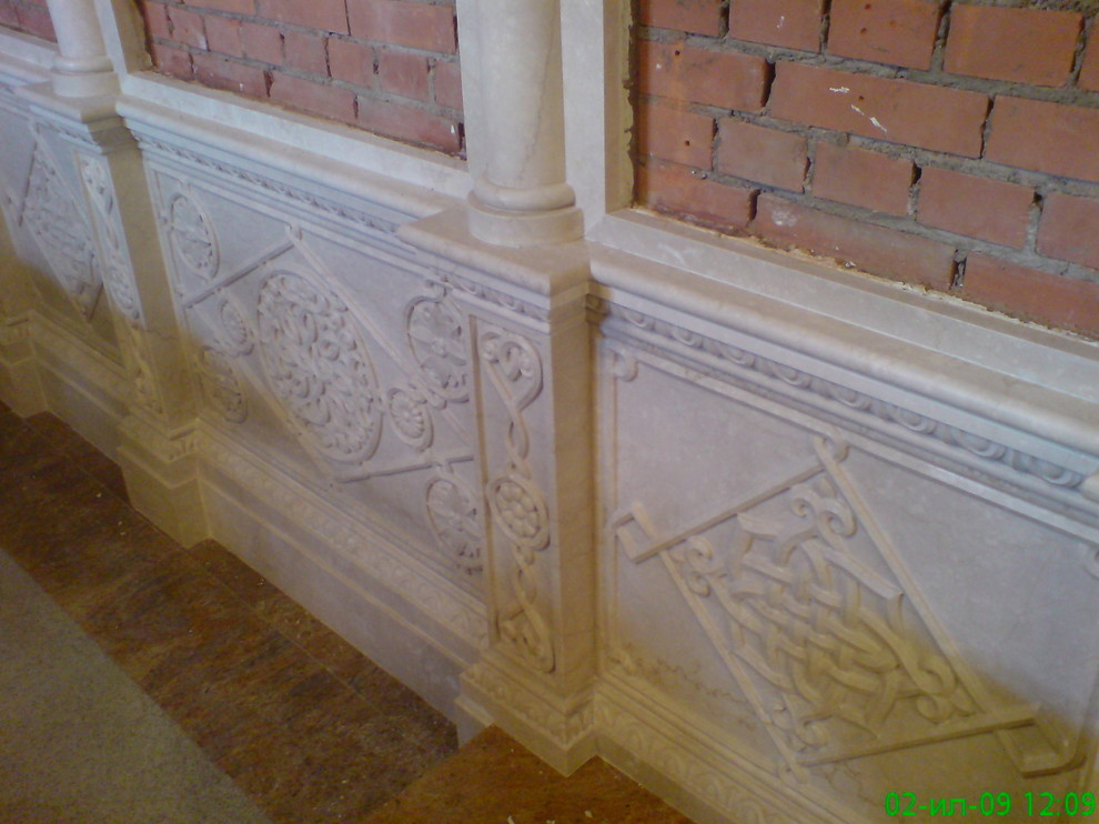 Иконостас в храме Пирогово.Московская область.