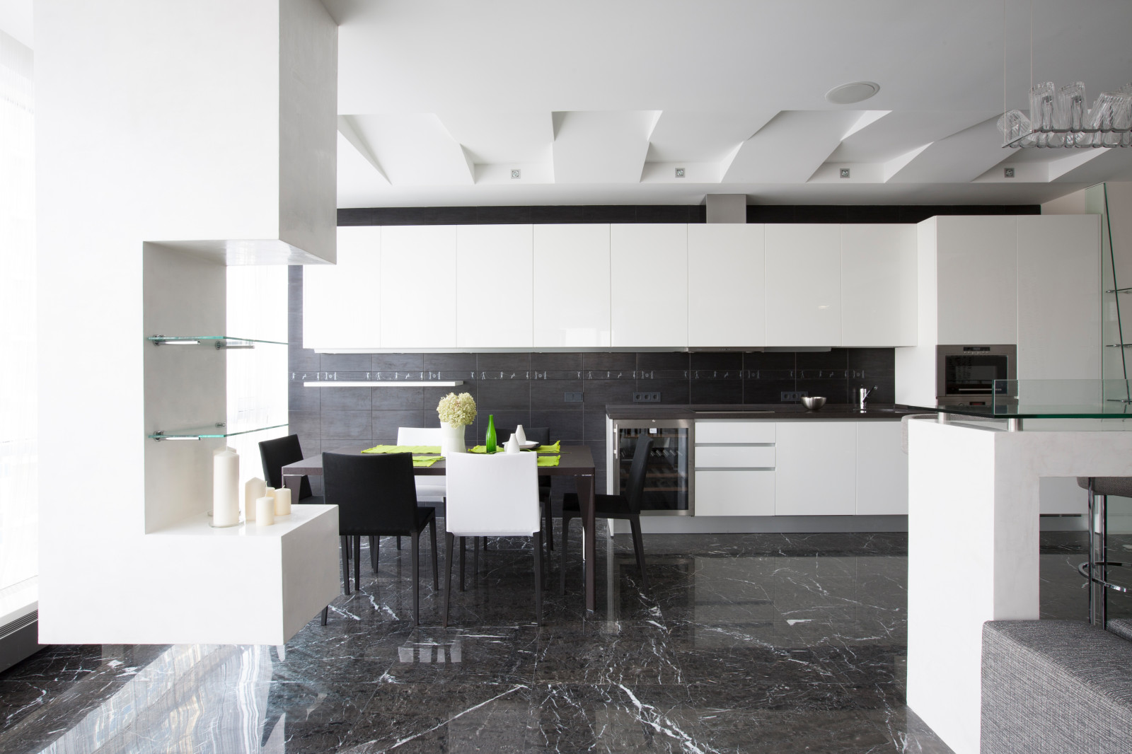 Квартира-студия 170 кв.м